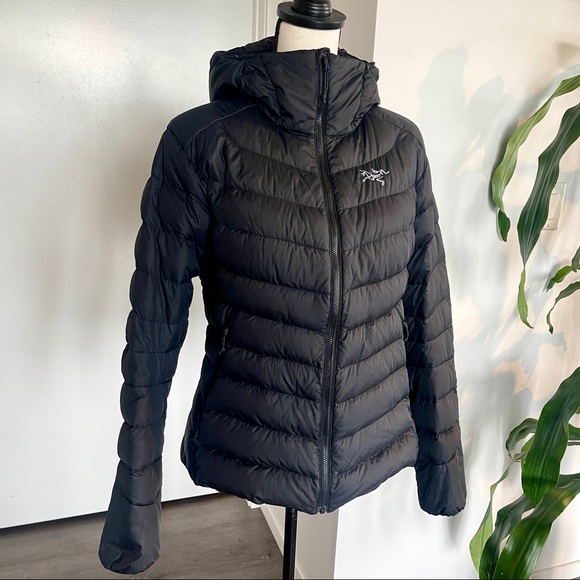SOLD! ARCTERYX Cerium Lightweight down feather hoody jacket waterproof womens M - Picture 2 of 15